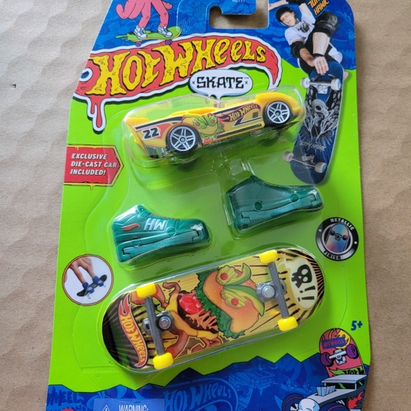 Hot Wheels Skate  Official  Tony Haw - Picture 3 of 4